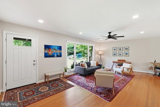 3413 SLADE CT, Falls Church, VA 22042