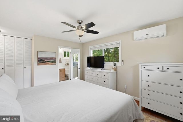 3413 SLADE CT, Falls Church, VA 22042
