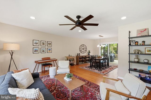 3413 SLADE CT, Falls Church, VA 22042