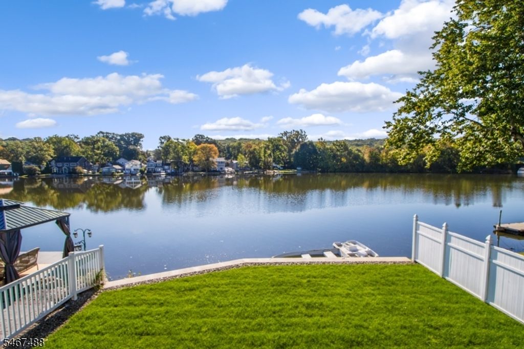 104 W Shore Rd, Denville Twp., NJ 07834 — photo 5
