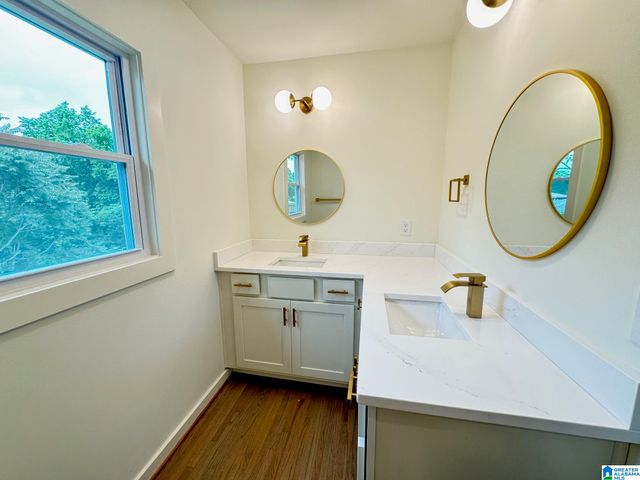 1448 MATT LEONARD DRIVE SW, Birmingham, AL 35211