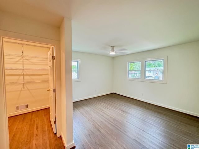 1448 MATT LEONARD DRIVE SW, Birmingham, AL 35211
