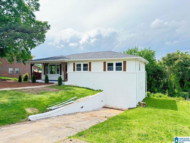 1448 MATT LEONARD DRIVE SW, Birmingham, AL 35211