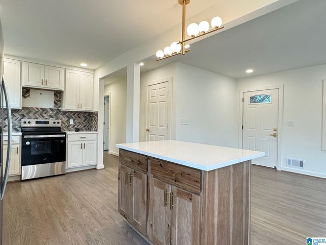 1448 MATT LEONARD DRIVE SW, Birmingham, AL 35211