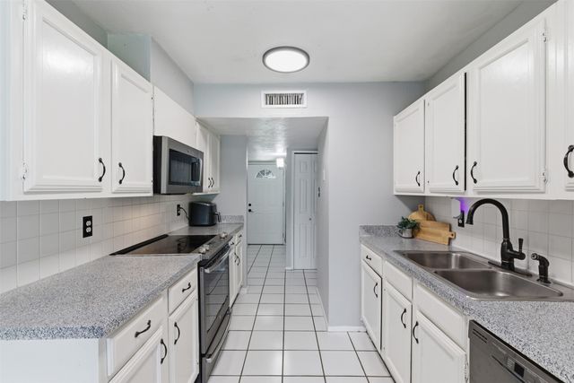 4805 Wheeler Drive, The Colony, TX 75056