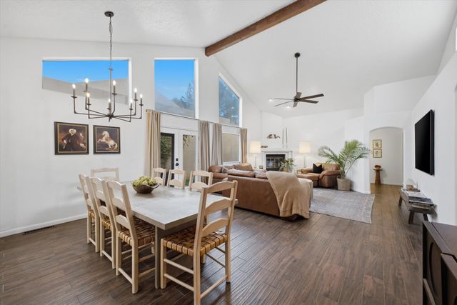 9438 Bent Road NE, Albuquerque, NM 87109