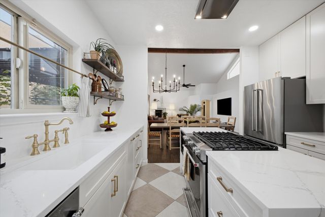 9438 Bent Road NE, Albuquerque, NM 87109
