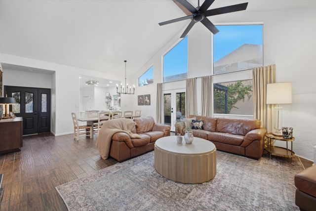 9438 Bent Road NE, Albuquerque, NM 87109