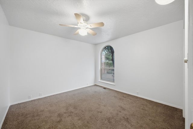 9438 Bent Road NE, Albuquerque, NM 87109