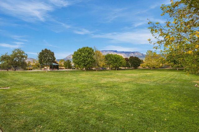 9438 Bent Road NE, Albuquerque, NM 87109