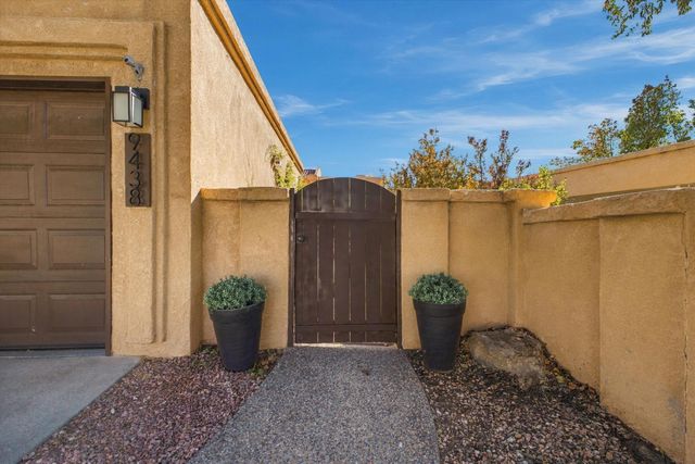 9438 Bent Road NE, Albuquerque, NM 87109