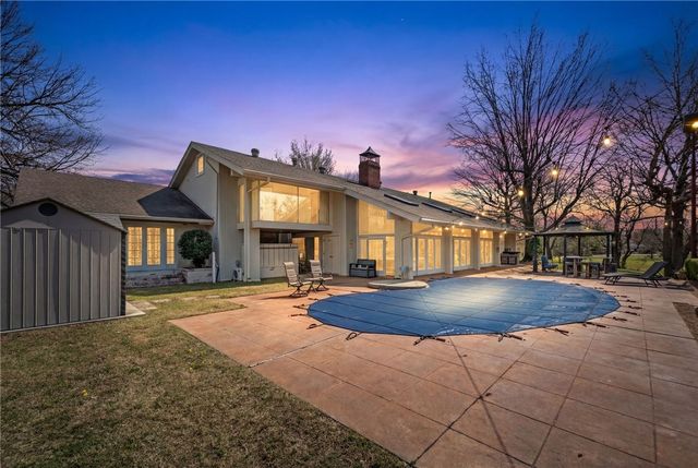 1100 Ranch Drive, Springdale, AR 72762