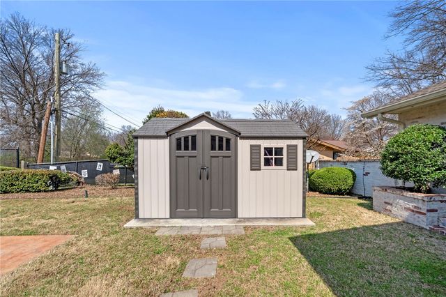1100 Ranch Drive, Springdale, AR 72762