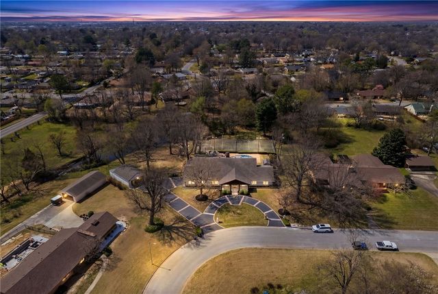 1100 Ranch Drive, Springdale, AR 72762