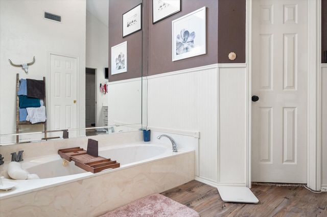 2429 N 1st Street, Tahoka, TX 79373