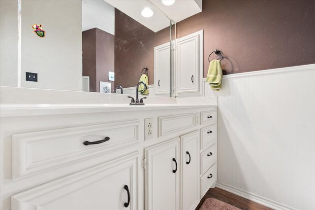 2429 N 1st Street, Tahoka, TX 79373