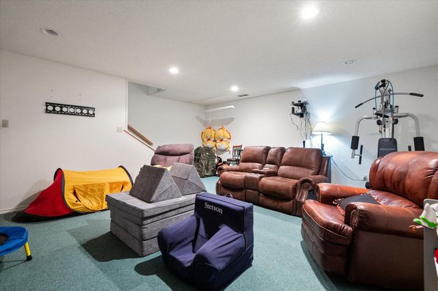 2429 N 1st Street, Tahoka, TX 79373