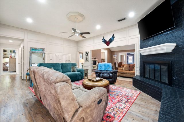 2429 N 1st Street, Tahoka, TX 79373