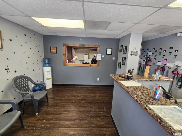 222 N 2ND Street, Eldridge, IA 52748