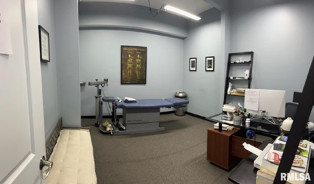 222 N 2ND Street, Eldridge, IA 52748