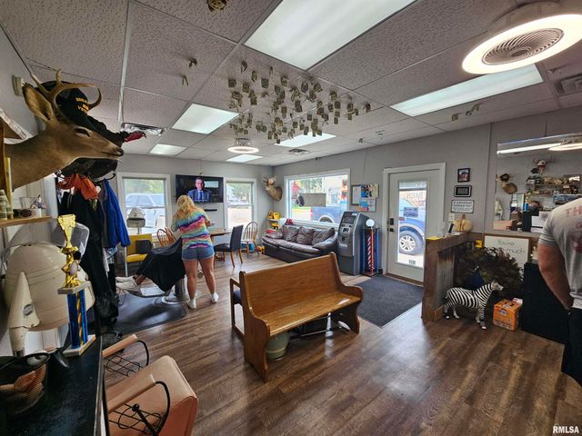 222 N 2ND Street, Eldridge, IA 52748