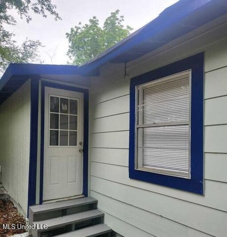1727 Dixie Drive, Jackson, MS 39209