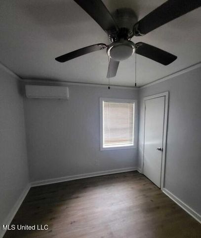 1727 Dixie Drive, Jackson, MS 39209