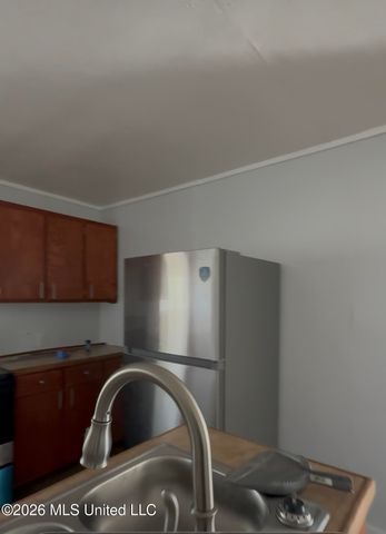 1727 Dixie Drive, Jackson, MS 39209