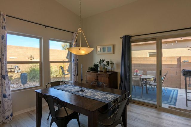 9601 Sun Dancer Drive NW, Albuquerque, NM 87114