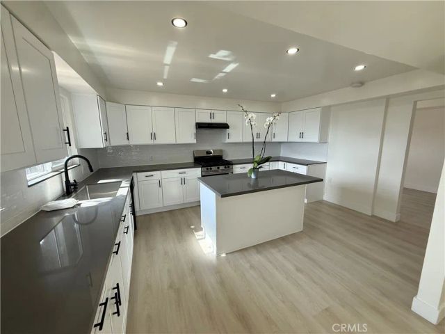 564 W Macarthur, San Pedro, CA 90731