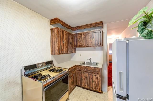 73-25 Cook Avenue, Middle Village, NY 11379