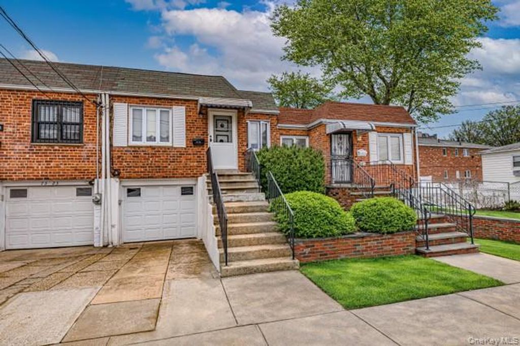 73-25 Cook Avenue, Middle Village, NY 11379