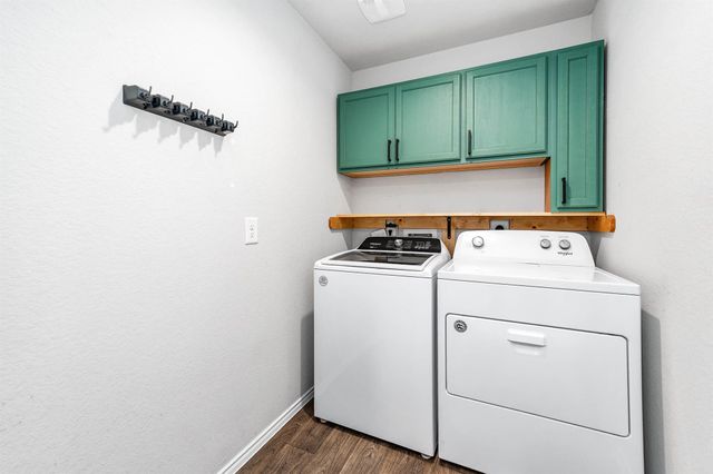 8402 Philox Park Court, Rosharon, TX 77583