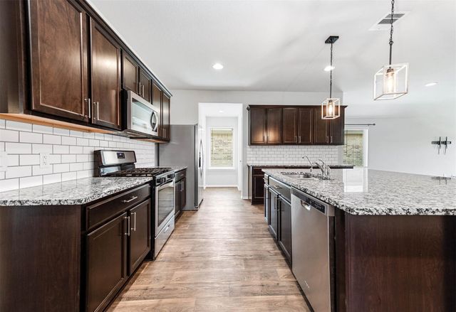 8402 Philox Park Court, Rosharon, TX 77583
