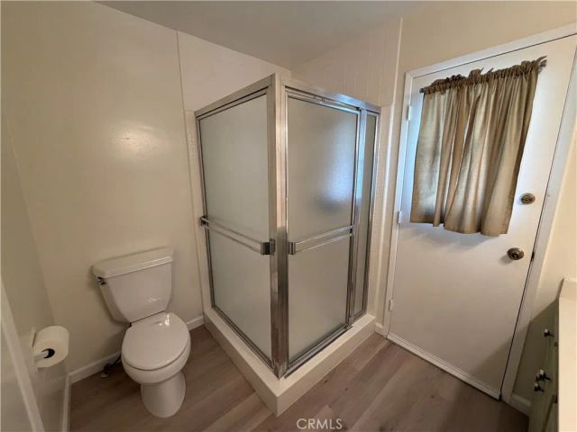 6621 Whitman Avenue, Lake Balboa, CA 91406