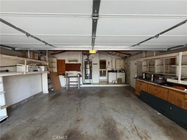 6621 Whitman Avenue, Lake Balboa, CA 91406