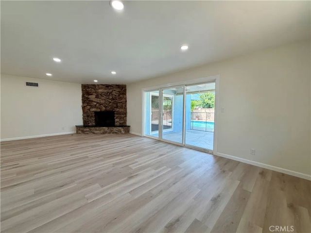 6621 Whitman Avenue, Lake Balboa, CA 91406