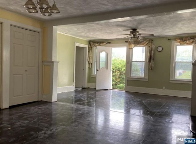 60 Vail Road, Blairstown, NJ 07832