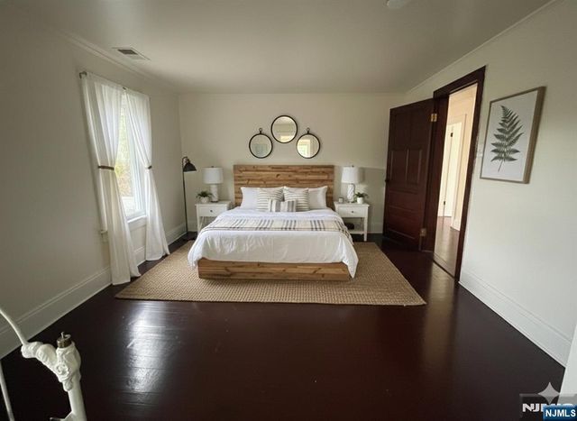 60 Vail Road, Blairstown, NJ 07832