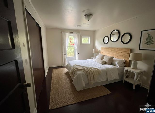 60 Vail Road, Blairstown, NJ 07832