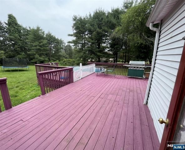 60 Vail Road, Blairstown, NJ 07832