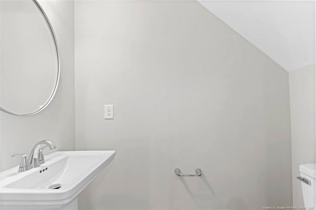 144 Chapel Hill Road, Spring Lake, NC 28390