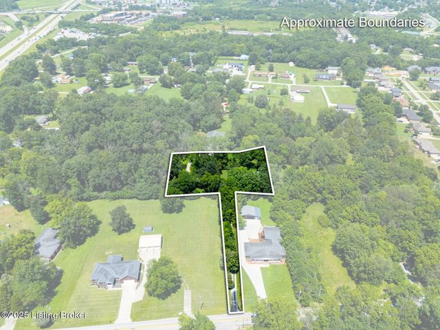 1018 W Hebron Ln, Shepherdsville, KY 40165