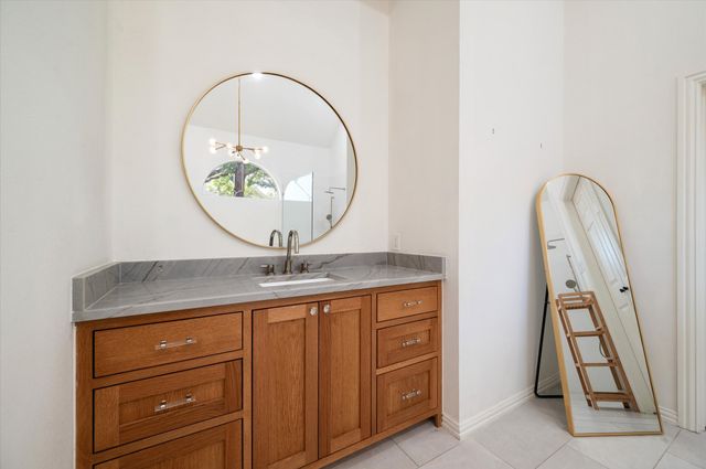 1004 Chimney Hill Trail, Southlake, TX 76092