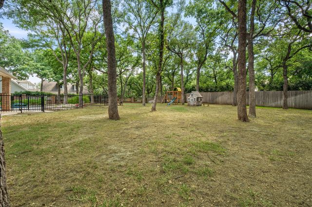 1004 Chimney Hill Trail, Southlake, TX 76092