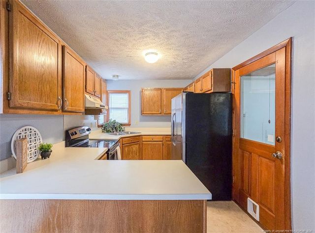 6004 Dunbridge Drive, Fayetteville, NC 28314