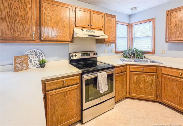 6004 Dunbridge Drive, Fayetteville, NC 28314