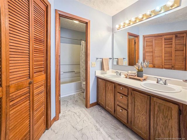 6004 Dunbridge Drive, Fayetteville, NC 28314