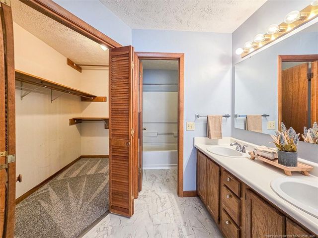 6004 Dunbridge Drive, Fayetteville, NC 28314