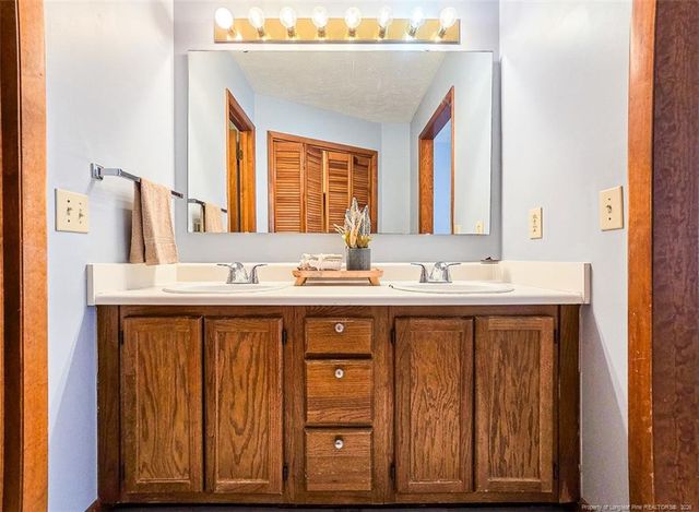 6004 Dunbridge Drive, Fayetteville, NC 28314